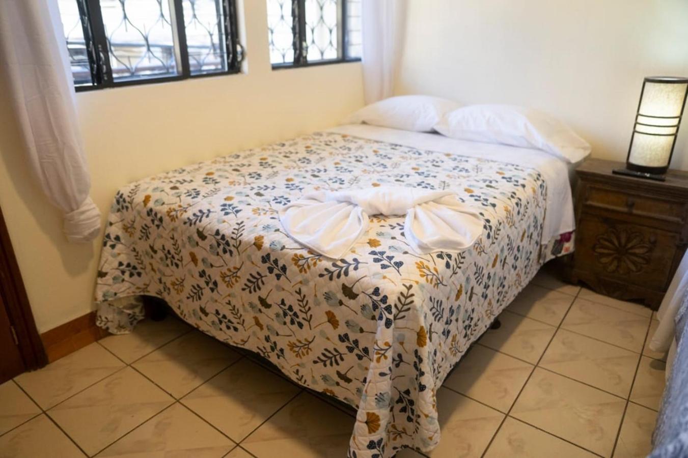 Hotel Los Manantiales Panajachel Eksteriør billede
