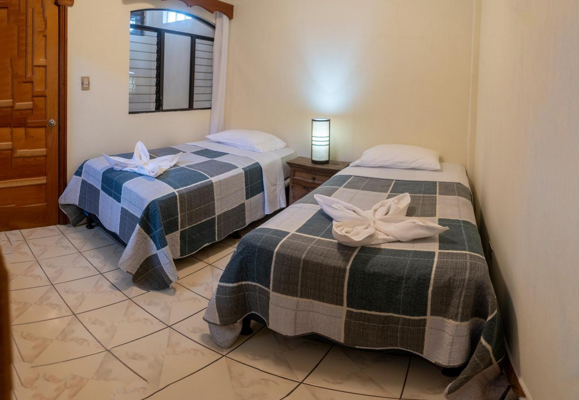 Hotel Los Manantiales Panajachel Eksteriør billede